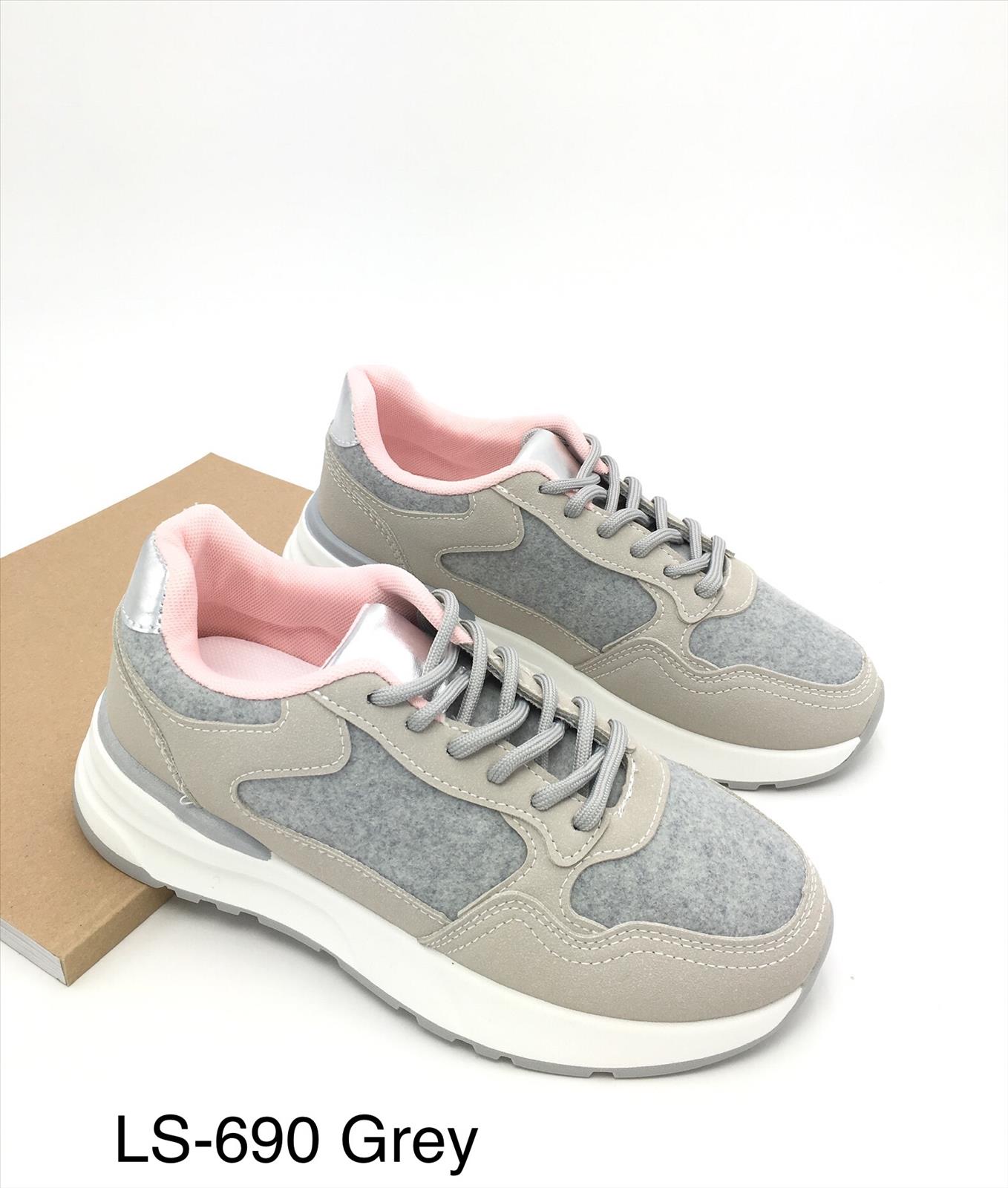 Sneaker