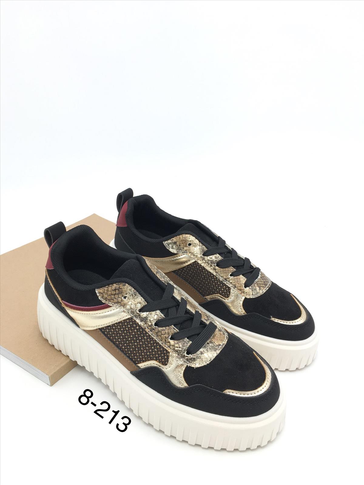 Sneaker